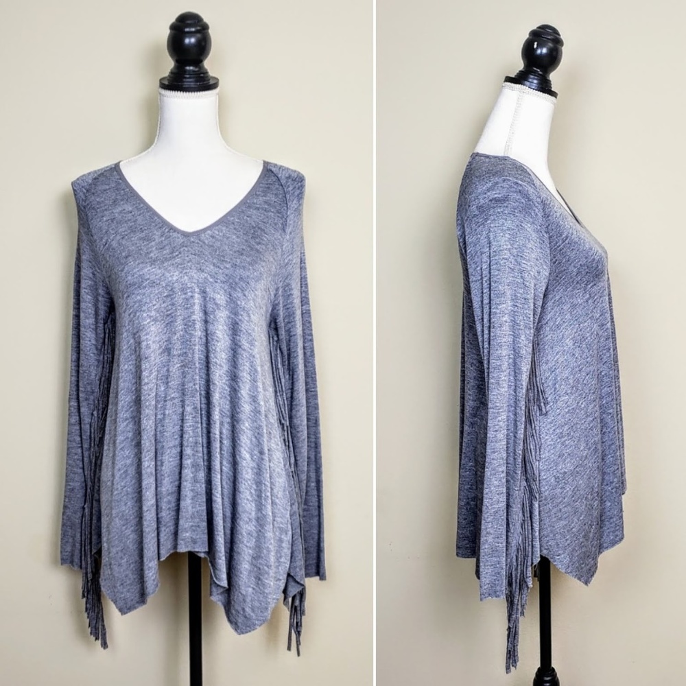 ZARA W&B Sweater Top, Gray Frayed Long Sleeve, M